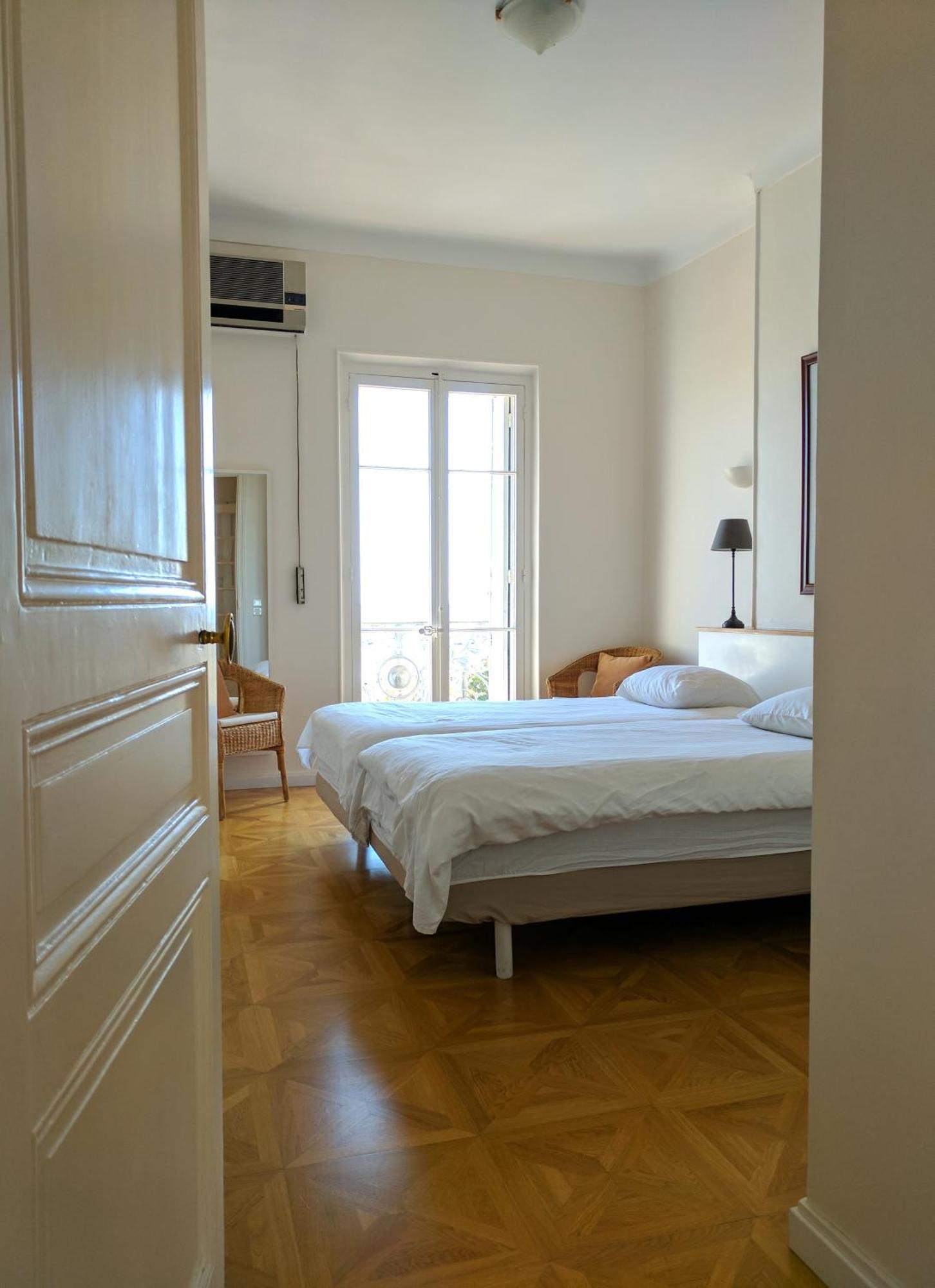 Citilet Louis Blanc 1,2,3 - Three Gorgeous, Open-Plan Apartments Cannes Room photo